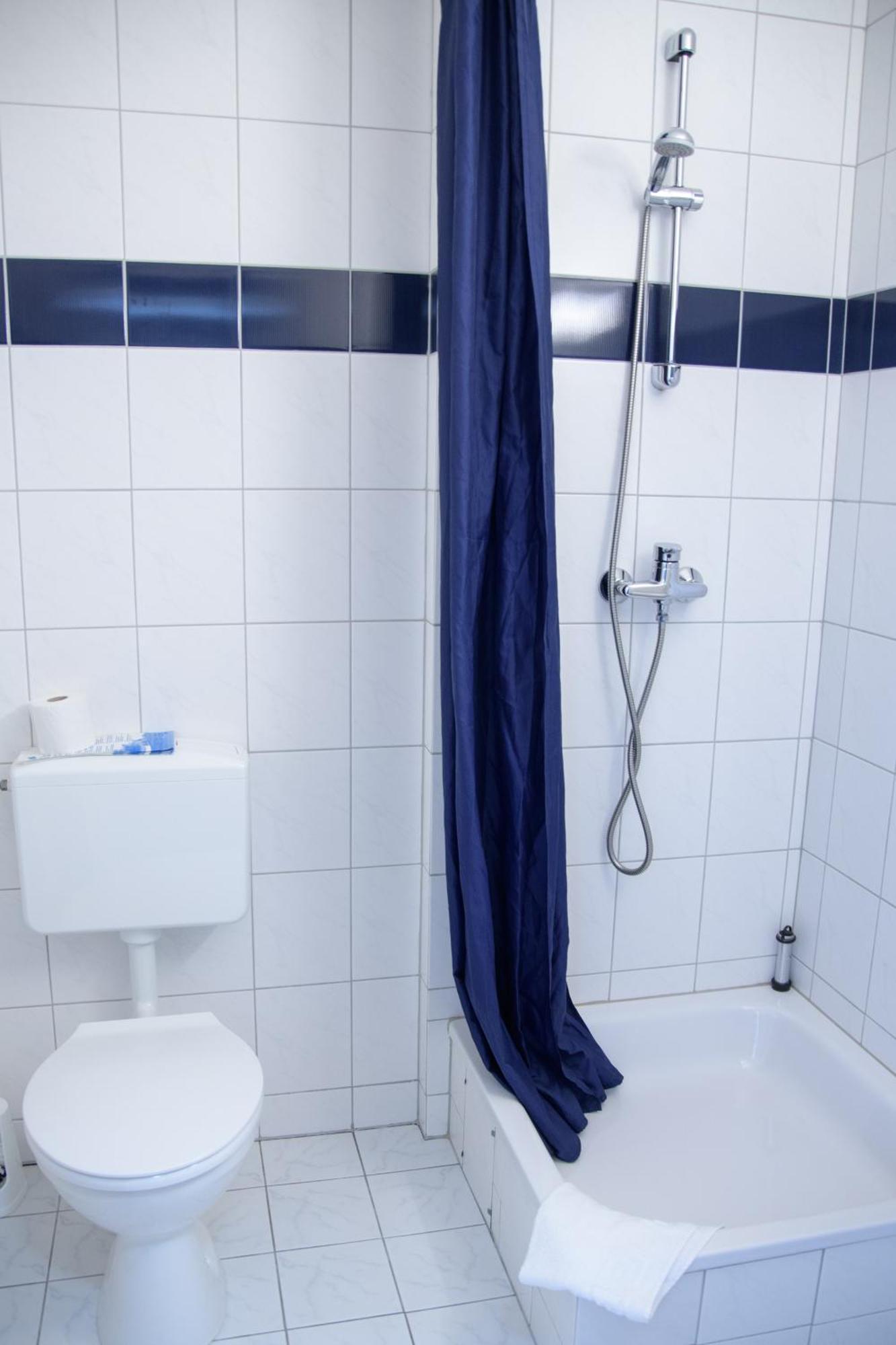 Central-Hotel Eberswalde Bagian luar foto